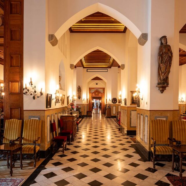 IL BADRUTT’S PALACE HOTEL DI ST. MORITZ  È STATO PREMIATO A LONDRA FRA I  “THE WORLD’S 50 BEST HOTELS 2023”